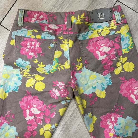 Beautiful Dollhouse skinny pants size 7 - Picture 8 of 8